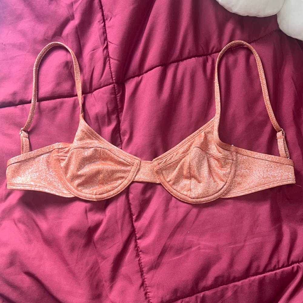 Target bikini top, like new.